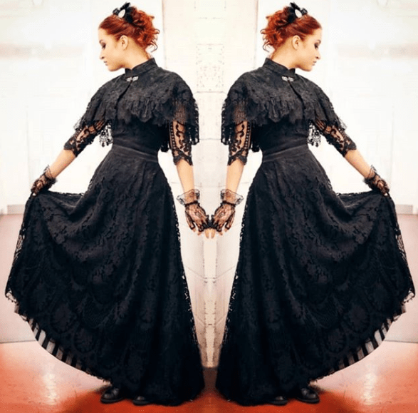 черное кружевное платье 